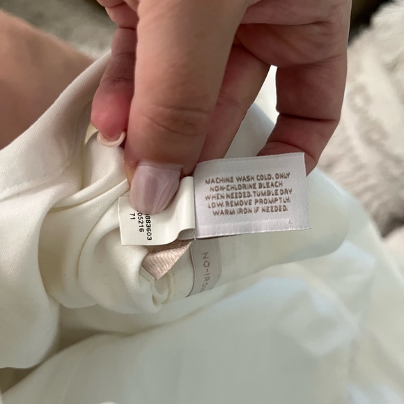 Chico’s No Iron Blouse - Picture 4 of 4